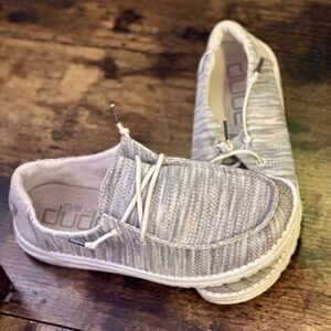 Women's Hey Dudes Size 8